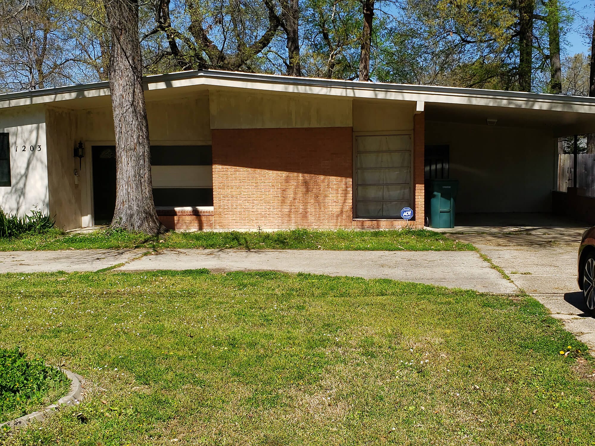 , 1203 Roselawn Monroe, LA 71203